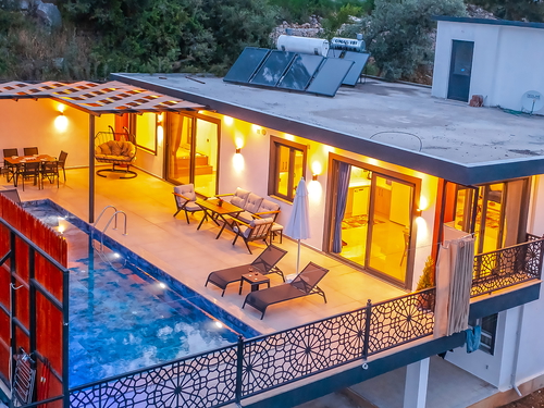  gece  -  Kasım
  | Kalkan İslamlar Muhafazakar Villa (4 Kişilik, Korunaklı Havuzlu, Jakuzili Seçenekli)